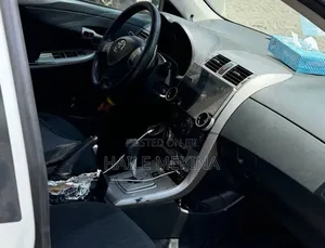 Toyota Corolla 2009 Silver