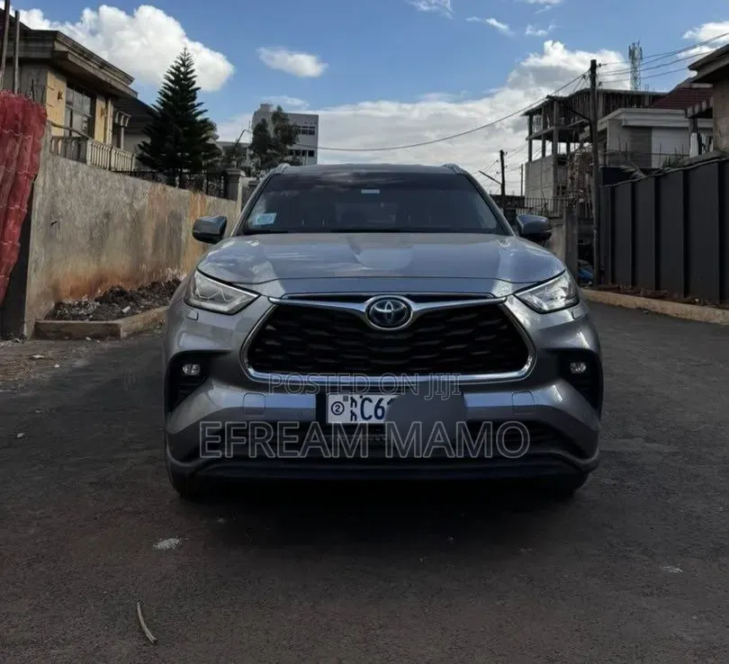 Toyota Highlander 2021 Gray