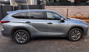Toyota Highlander 2021 Gray