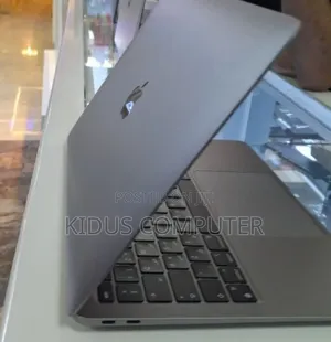 New Laptop Apple MacBook Air 2020 M1 8GB Apple M1 SSD 256GB