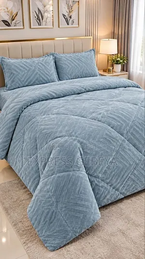 Quality Comforter ውብ እና ምቹ ኮንፈርቶች
1 ኮምፈርት
1 አንሶላ እና
2 ትራስ ልብስ የያዘ