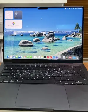 New Laptop Apple MacBook Pro 2025 M5 24GB Apple M5 Pro SSD 1T