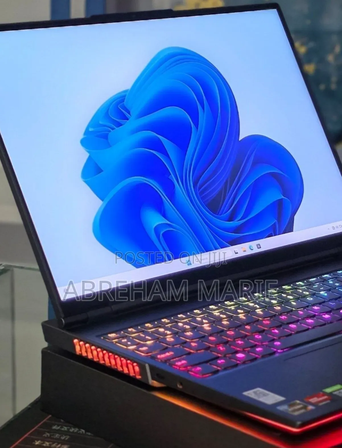 New Laptop Lenovo Legion 9 16GB AMD Ryzen 9 SSD 1T
