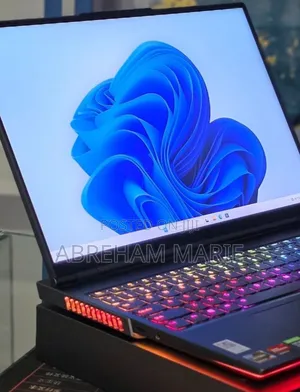 New Laptop Lenovo Legion 9 16GB AMD Ryzen 9 SSD 1T