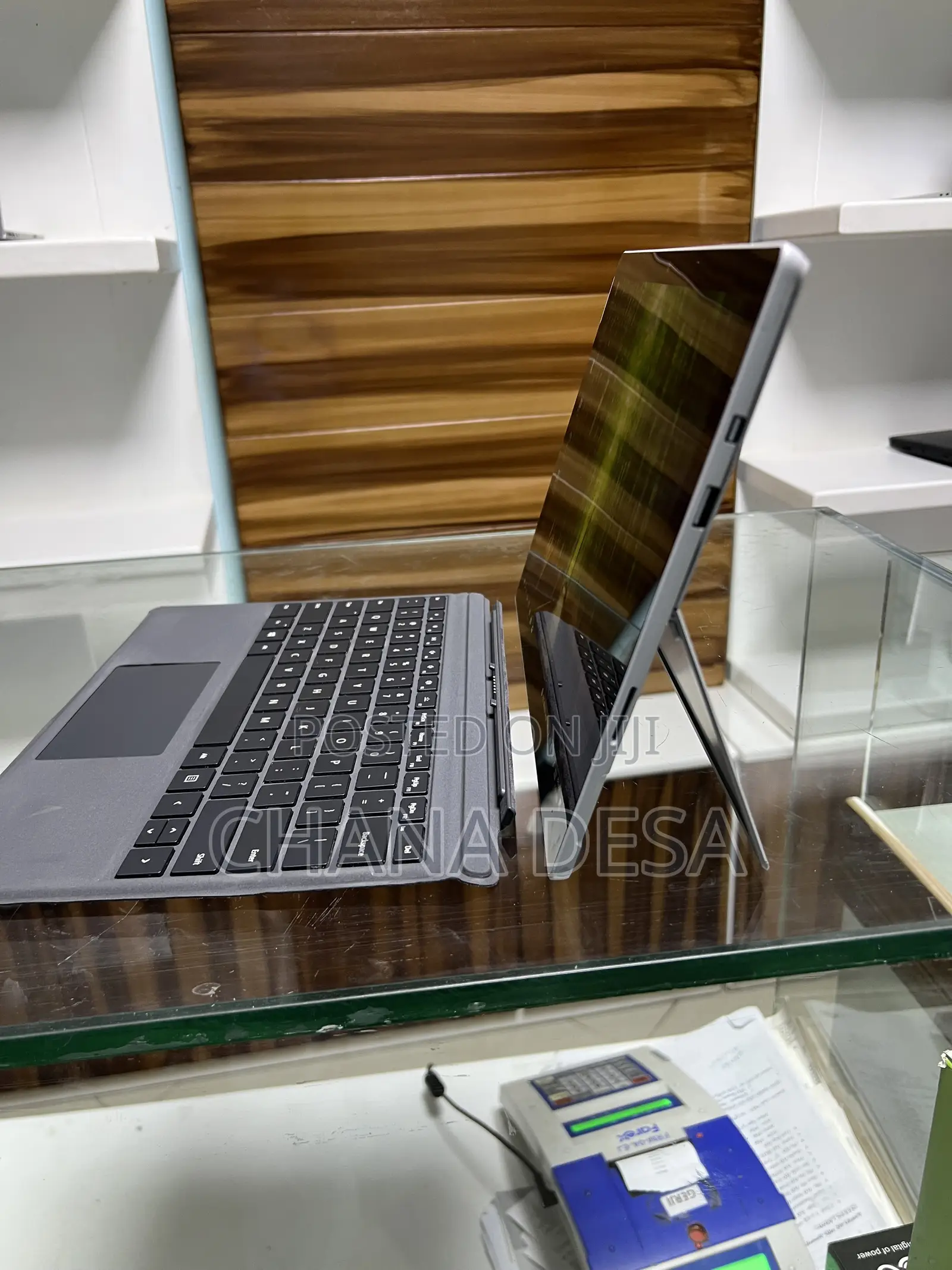 New Laptop Microsoft Surface Pro 6 8GB Intel Core i5 SSD 256GB
