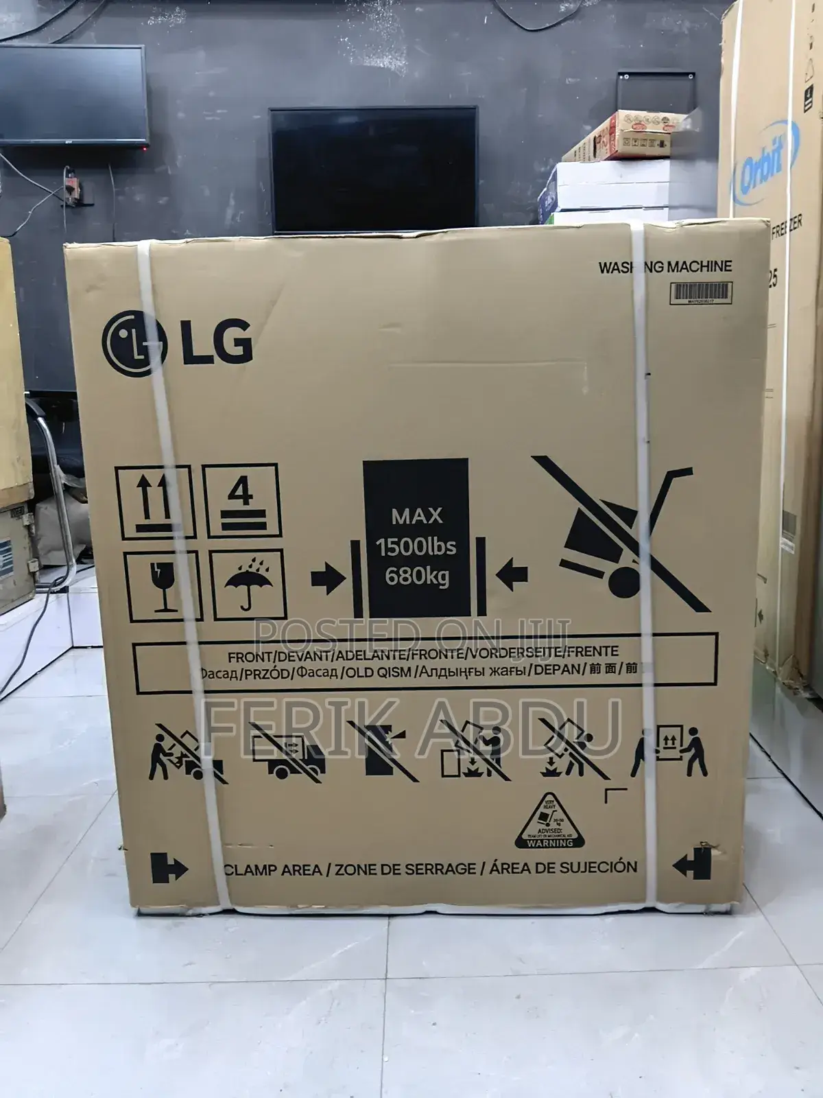 LG 15 Kg WASHINEG Machine