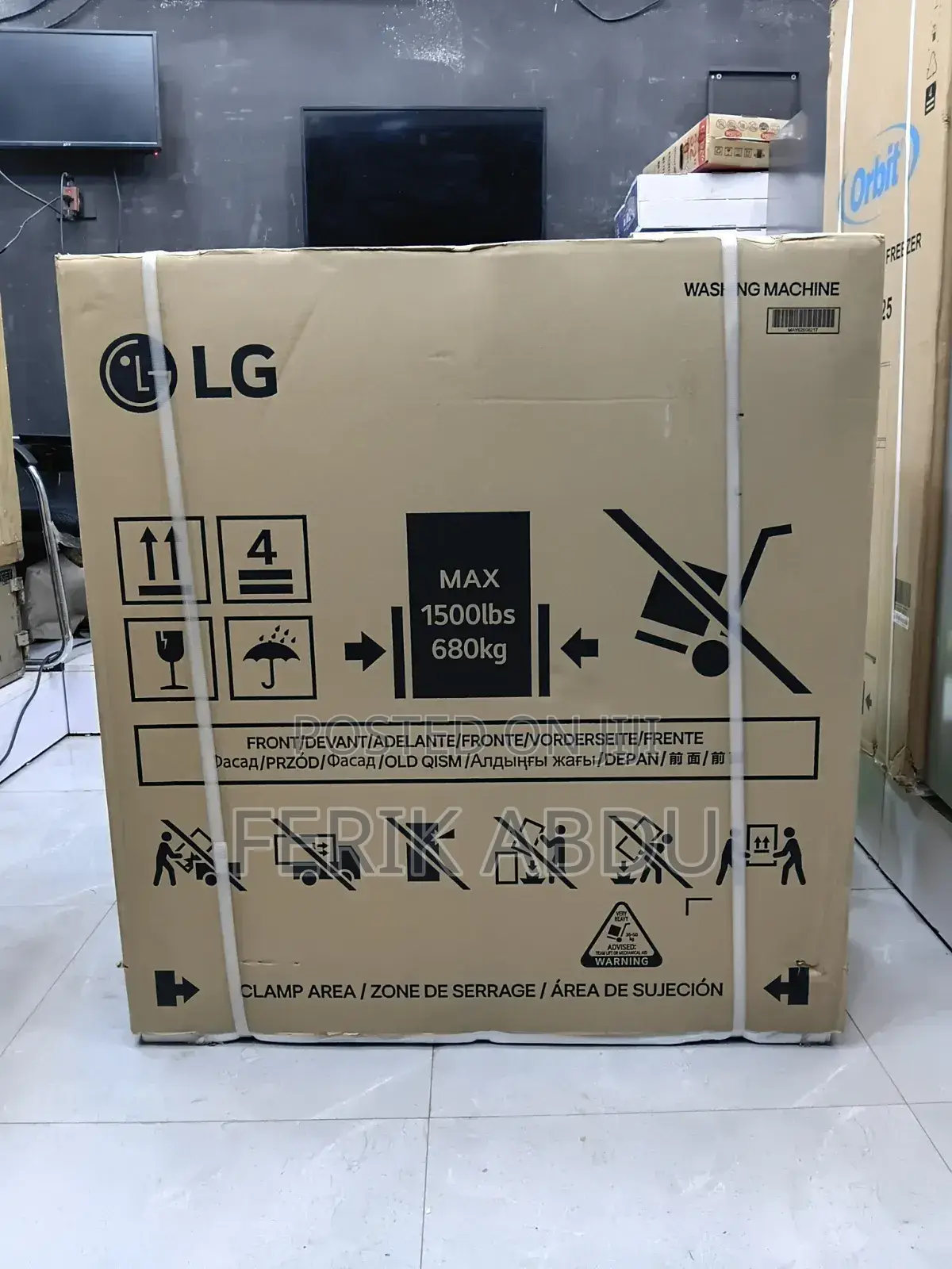 LG 15 Kg WASHINEG Machine