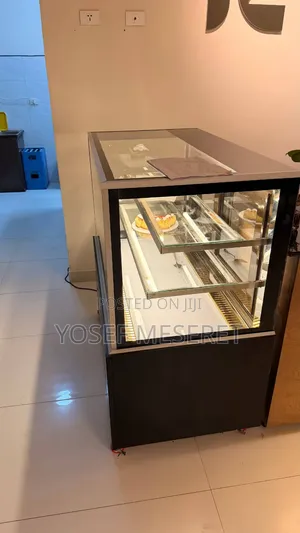 Ugur Cake Display Fridge