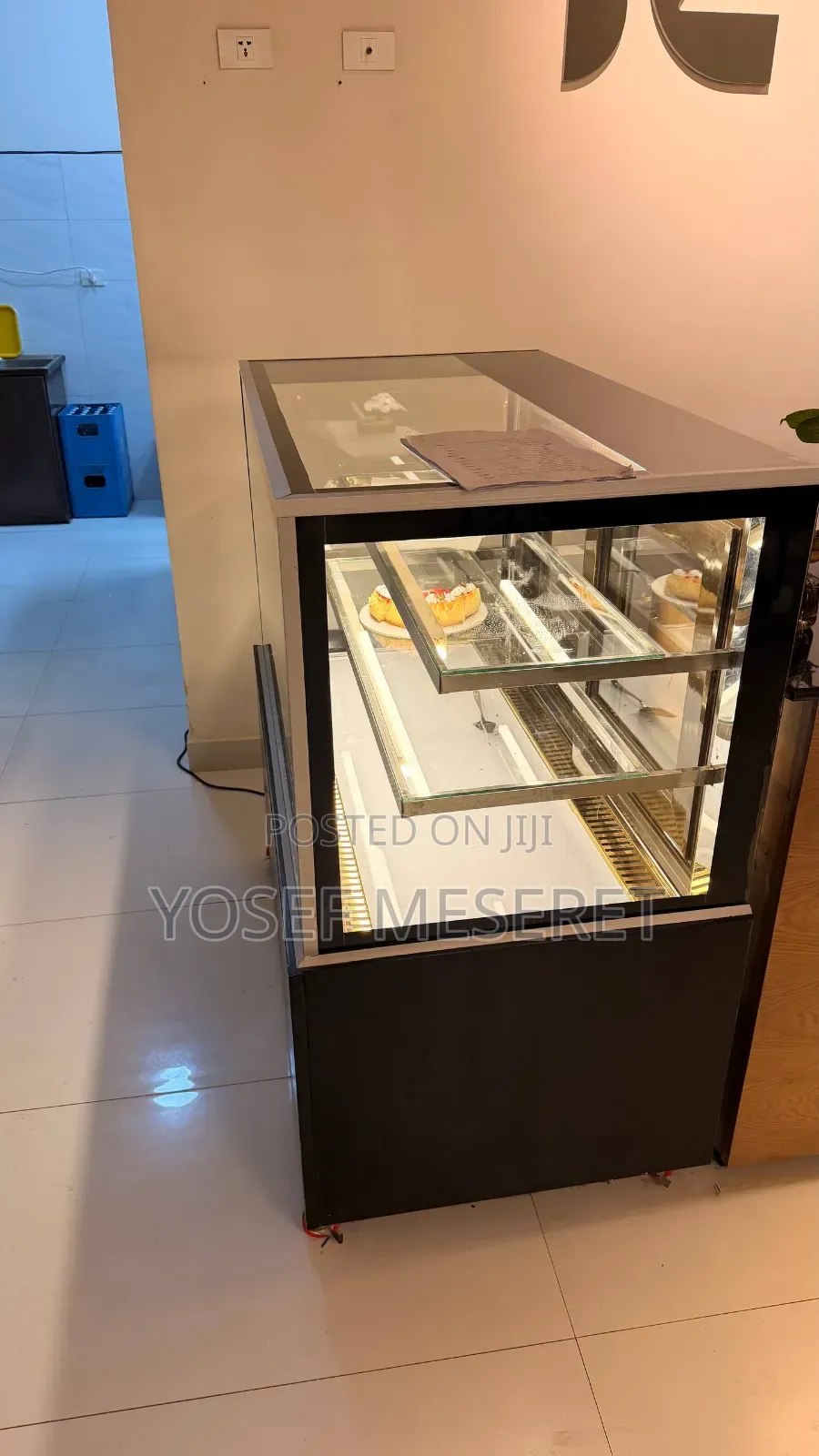 Ugur Cake Display Fridge