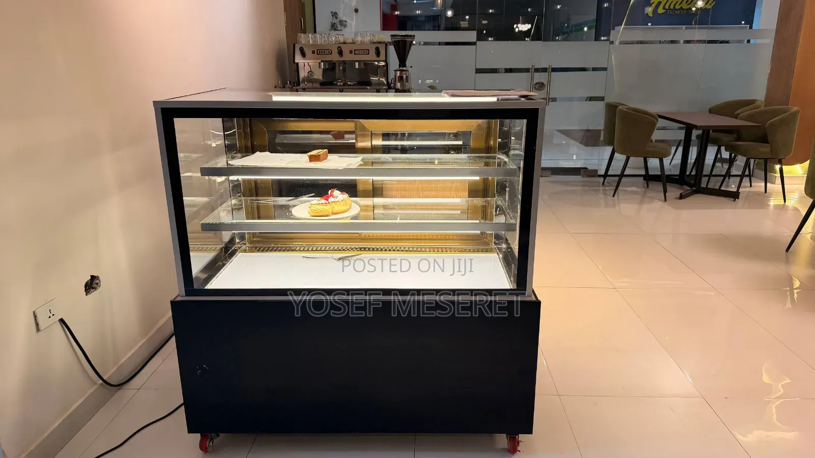 Ugur Cake Display Fridge