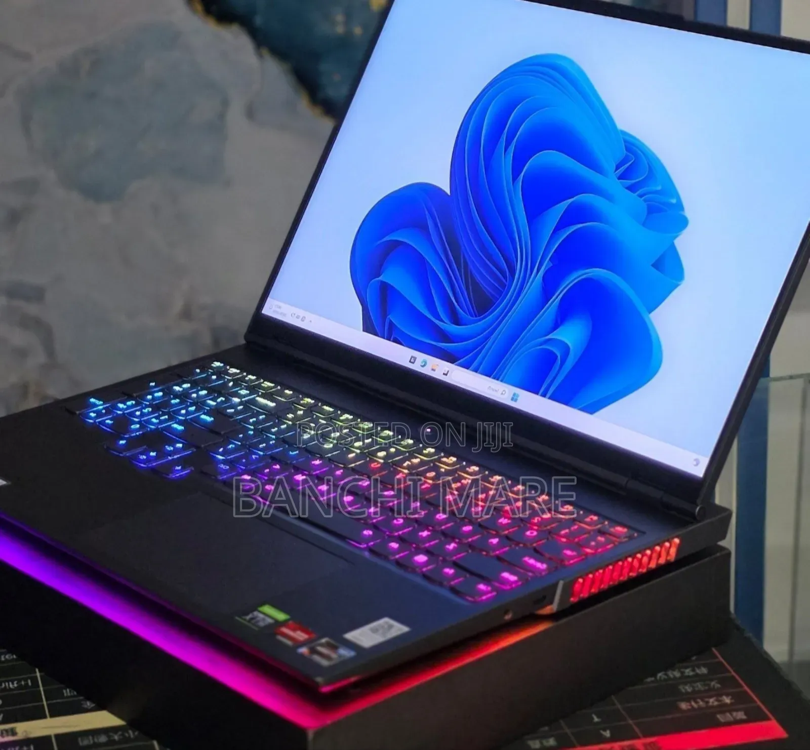 New Laptop Lenovo Legion 9 32GB AMD Ryzen 9 SSD 1T