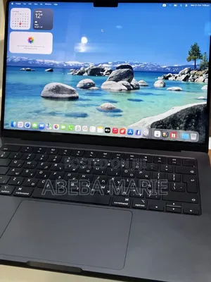 New Laptop Apple MacBook Pro 2025 M5 24GB Apple M5 Pro SSD 1T