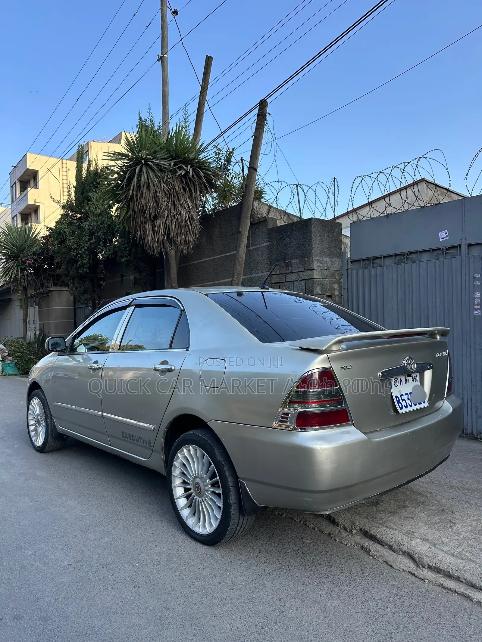 Toyota Corolla Sedan 2003 Gold