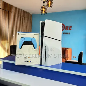 PS5 Slim Almost New – With Warranty