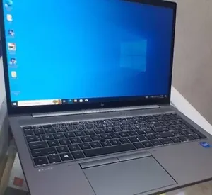 New Laptop HP ZBook Firefly 16inch G9 16GB Intel Core i7 SSD 512GB