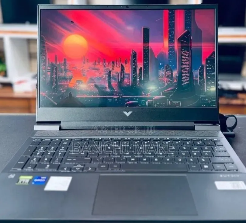 New Laptop HP Victus 16 16GB Intel Core i7 SSD 512GB