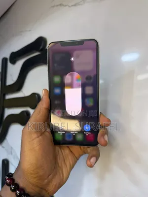 New Apple iPhone 11 Pro Max 64 GB White