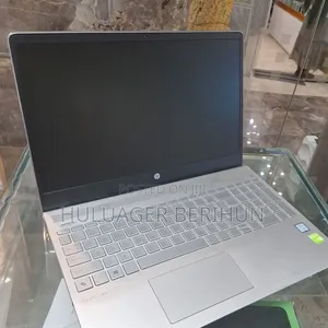 New Laptop HP Pavilion 15 8GB Intel Core i5 SSD 256GB