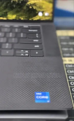 New Laptop Dell Precision 5570 16GB Intel Core i7 SSD 512GB