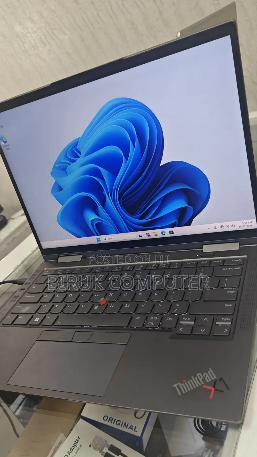 New Laptop Lenovo ThinkPad X1 Yoga 32GB Intel Core i7 SSD 512GB
