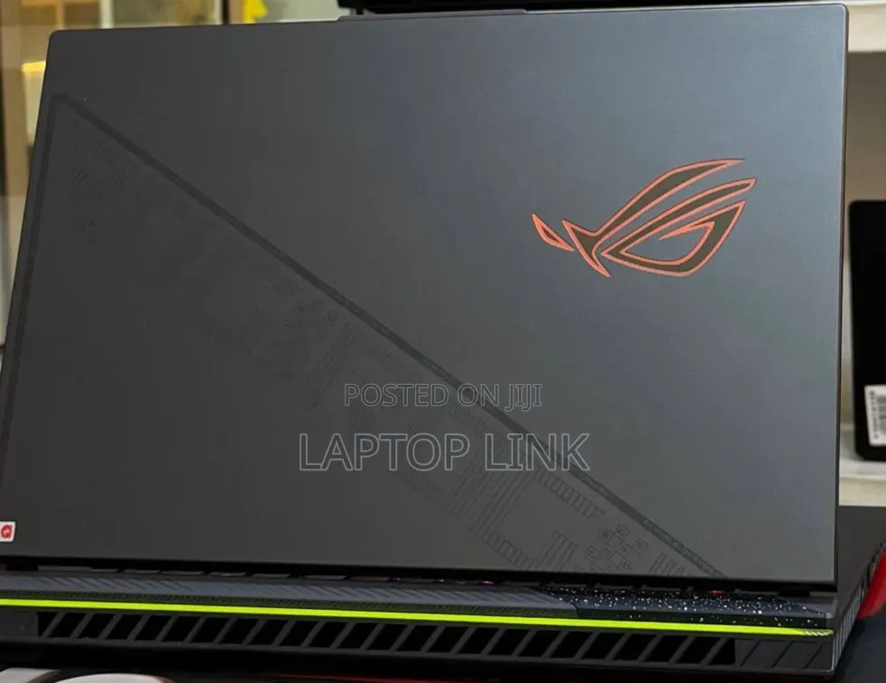 New Laptop Asus ROG Strix G16 16GB Intel Core i9 SSD 1T
