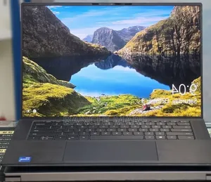 New Laptop Dell Precision 5570 16GB Intel Core i7 SSD 512GB