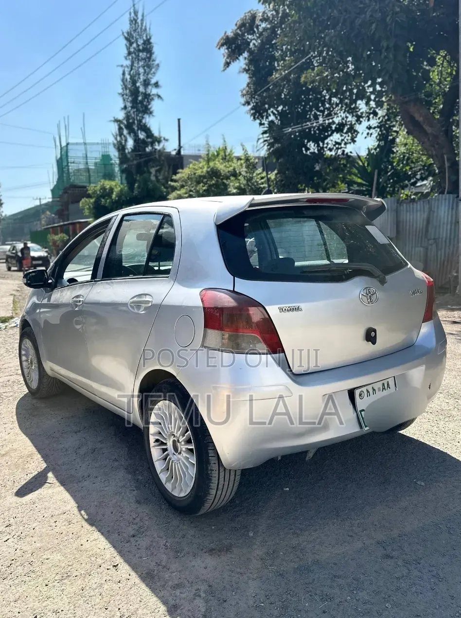 Toyota Yaris 2008 Silver