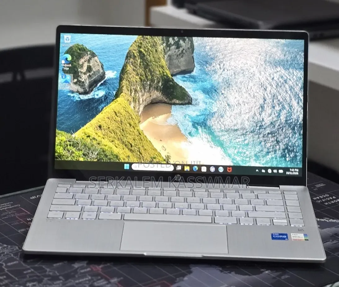 New Laptop HP Pavilion 14 8GB Intel Core i5 SSD 512GB