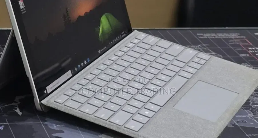 New Laptop Microsoft Surface Pro 7 16GB Intel Core i5 SSD 256GB