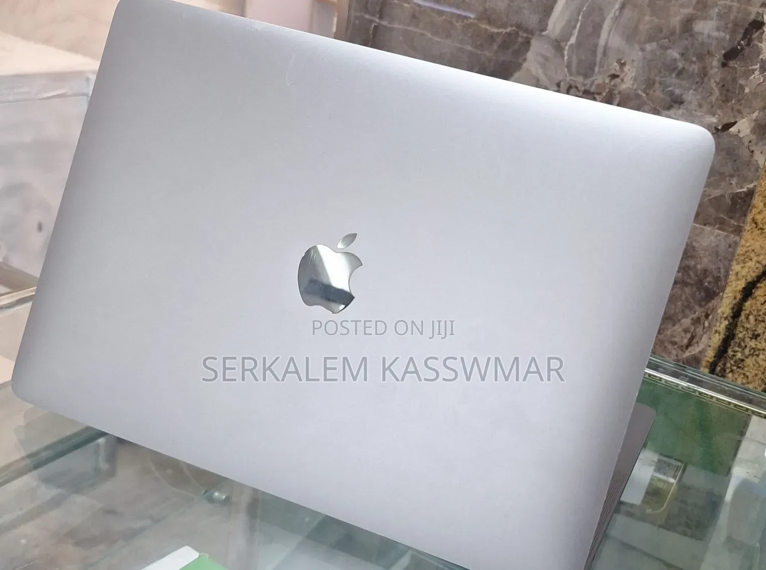 New Laptop Apple MacBook Air 2020 M1 8GB Apple M1 SSD 256GB