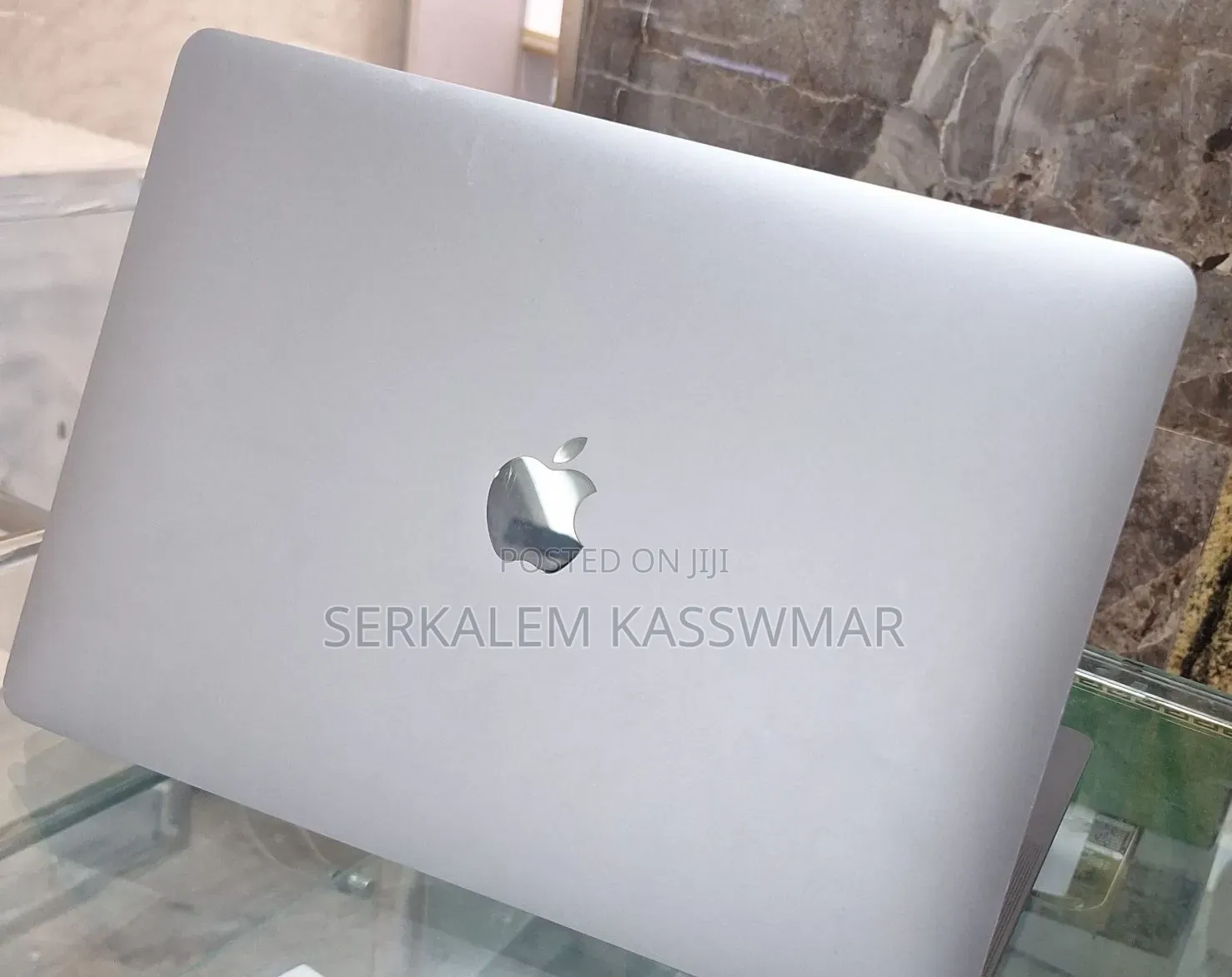 New Laptop Apple MacBook Air 2020 M1 8GB Apple M1 SSD 256GB