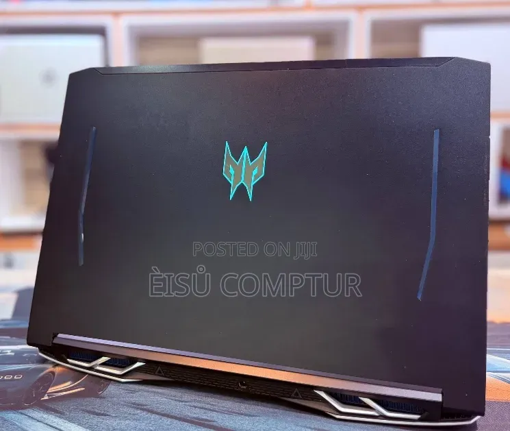 New Laptop Acer Predator Helios 300 16GB Intel Core i7 SSD 512GB