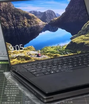New Laptop Dell Precision 5570 16GB Intel Core i7 SSD 512GB