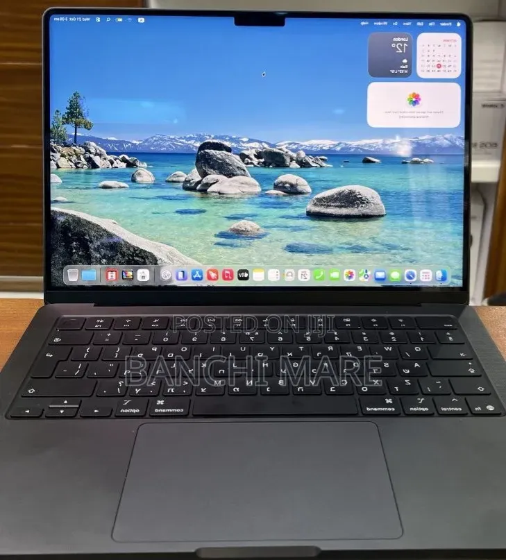 New Laptop Apple MacBook Pro 2025 M5 24GB Apple M5 SSD 1T