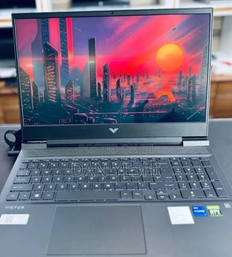 New Laptop HP Victus 16 16GB Intel Core i7 SSD 512GB