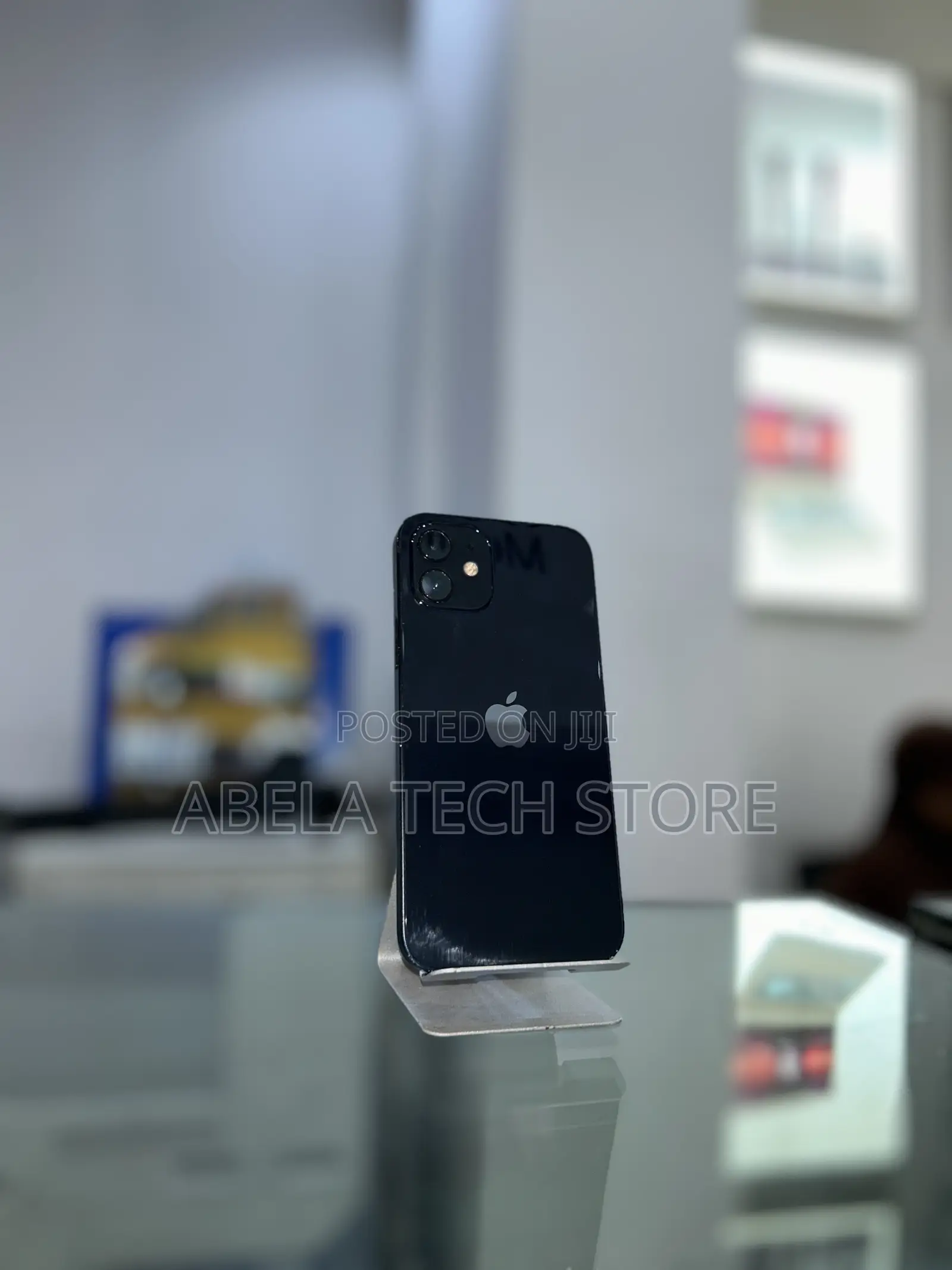 Apple iPhone 12 64 GB