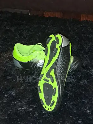 Starter Neon Volt Green & Black Soccer Cleats (EU 39 / US Mens 6.5)