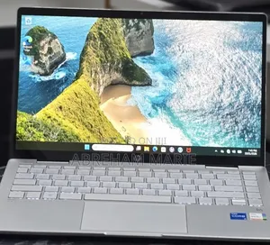 New Laptop HP Pavilion x360 8GB Intel Core i5 SSD 512GB