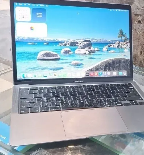 New Laptop Apple MacBook Air 2020 M1 8GB Apple M1 SSD 256GB