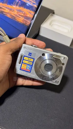 Sony Cyber-Shot DSC-W Digital Camera