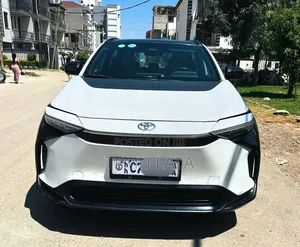Toyota bZ4X 2023 White