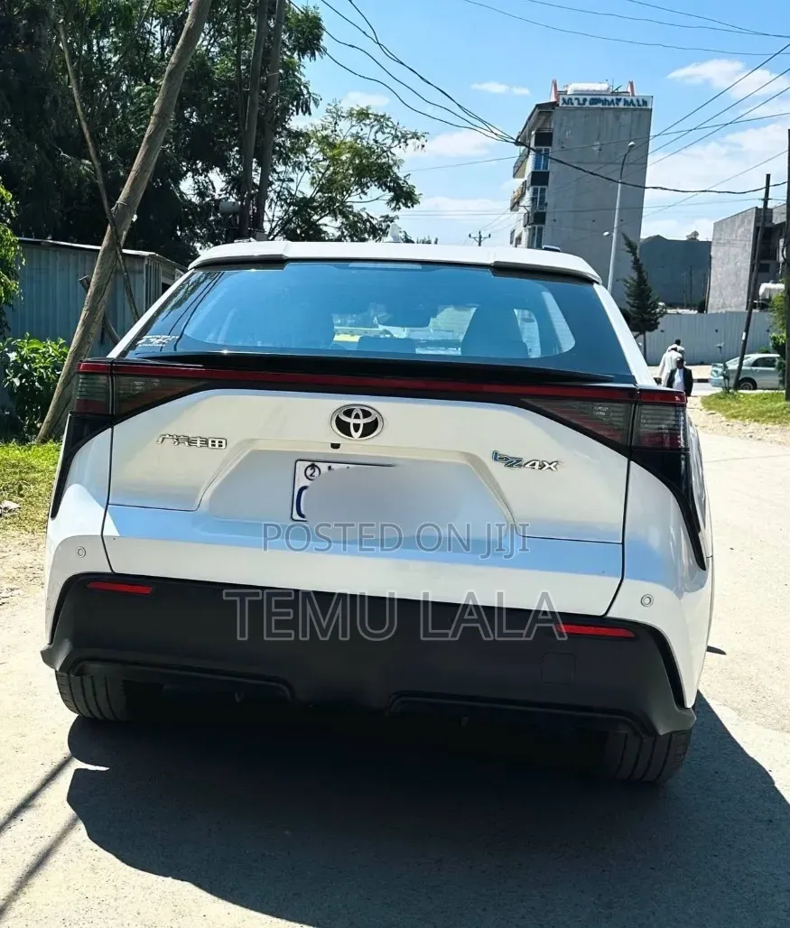 Toyota bZ4X 2023 White