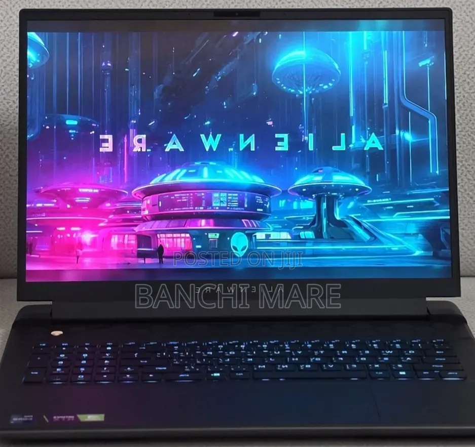 New Laptop Alienware M18 R2 32GB Intel Core i9 SSD 2T