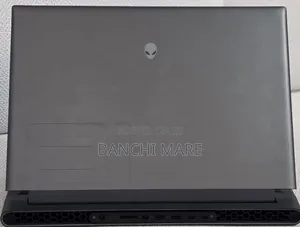 New Laptop Alienware M18 R2 32GB Intel Core i9 SSD 2T