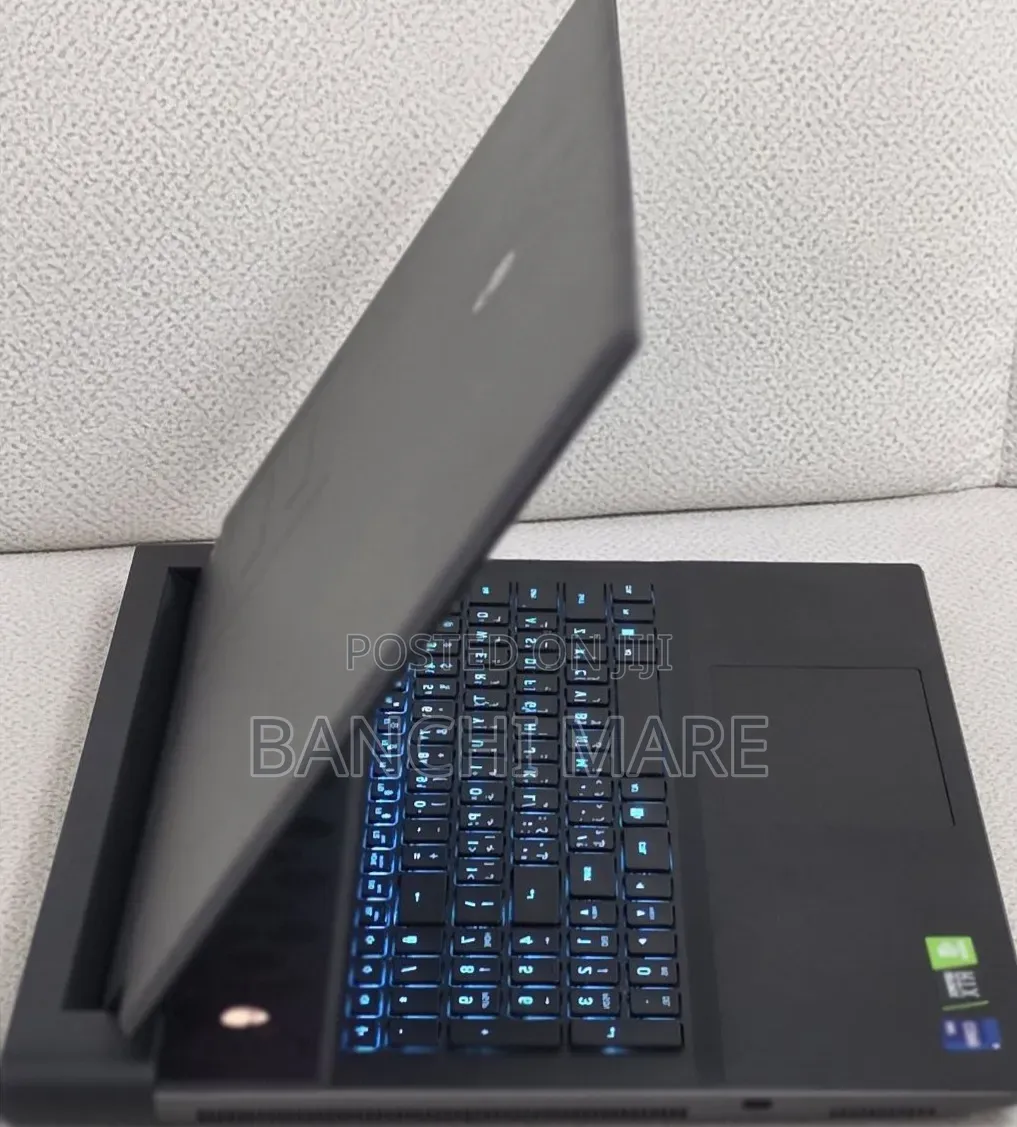 New Laptop Alienware M18 R2 32GB Intel Core i9 SSD 2T