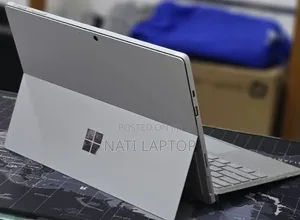 New Laptop Microsoft Surface Pro 7 16GB Intel Core i5 SSD 256GB