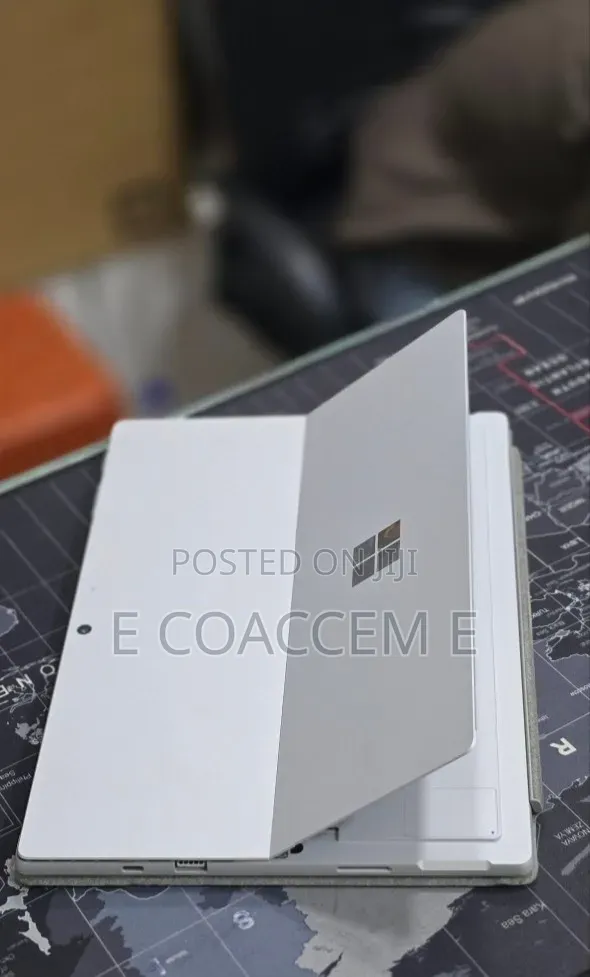 New Laptop Microsoft Surface Pro 7+ 16GB Intel Core i5 SSD 256GB
