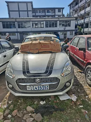 Suzuki Swift 2022 Gray