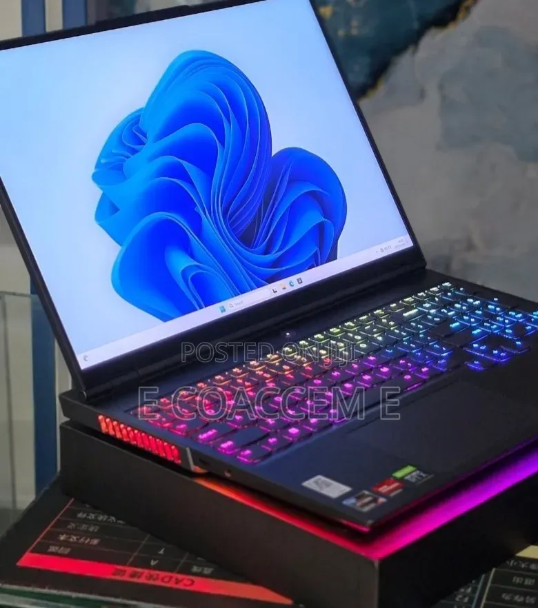 New Laptop Lenovo Legion Slim 5 32GB AMD Ryzen 9 SSD 1T