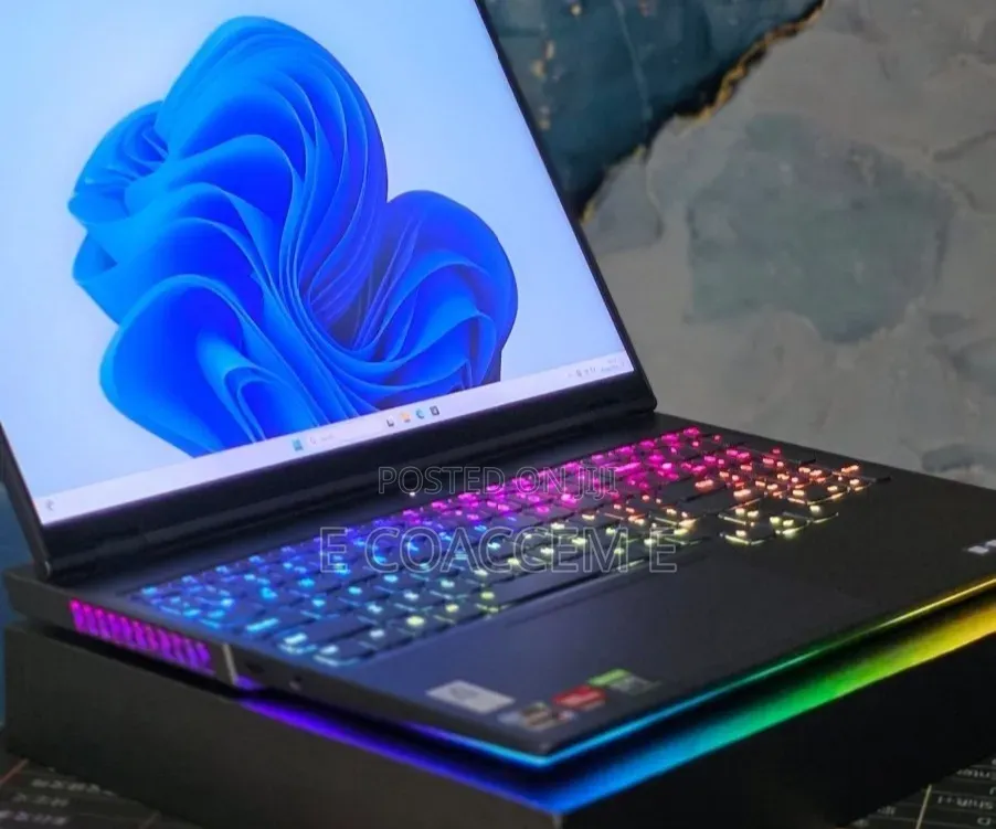 New Laptop Lenovo Legion Slim 5 32GB AMD Ryzen 9 SSD 1T